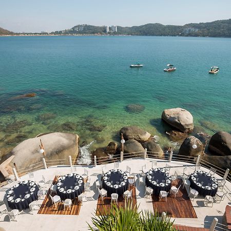 Camino Real Acapulco Diamante Hotel Bagian luar foto View of the bay from the resort