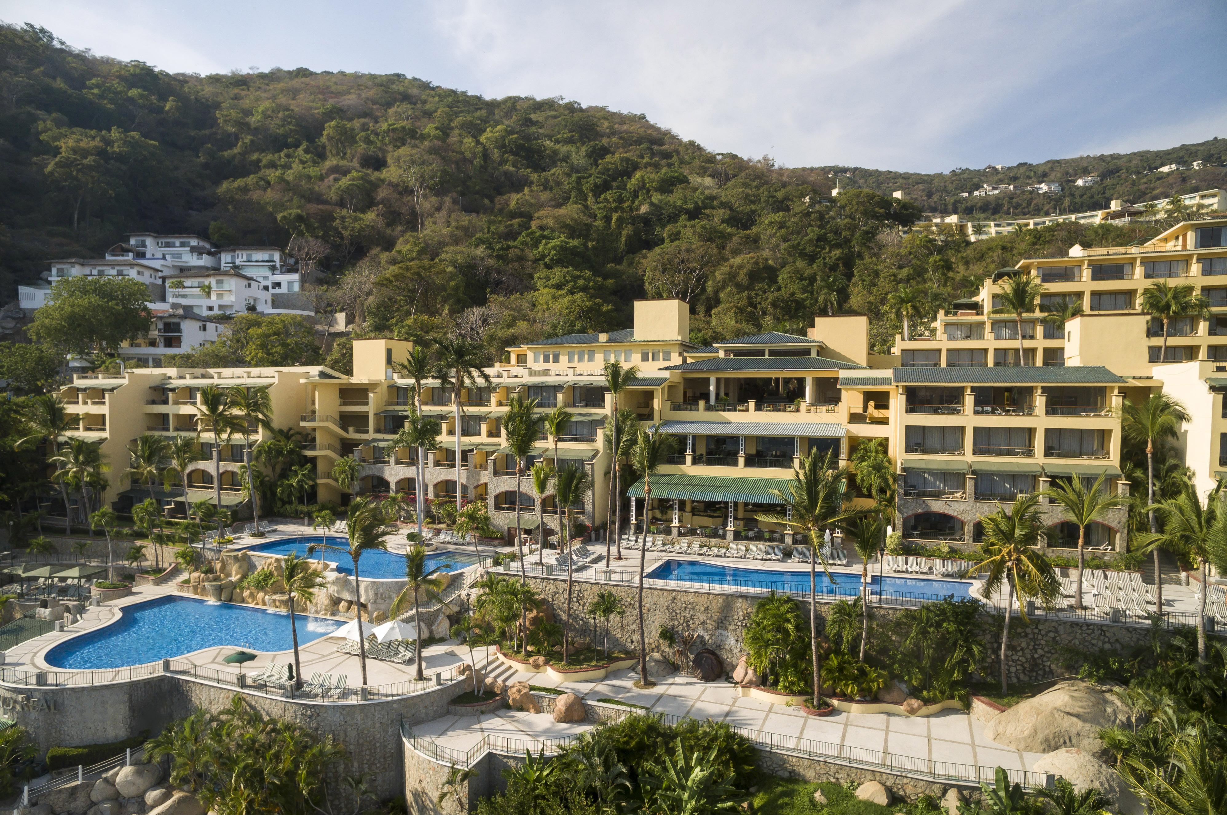 Camino Real Acapulco Diamante Hotel Bagian luar foto The resort