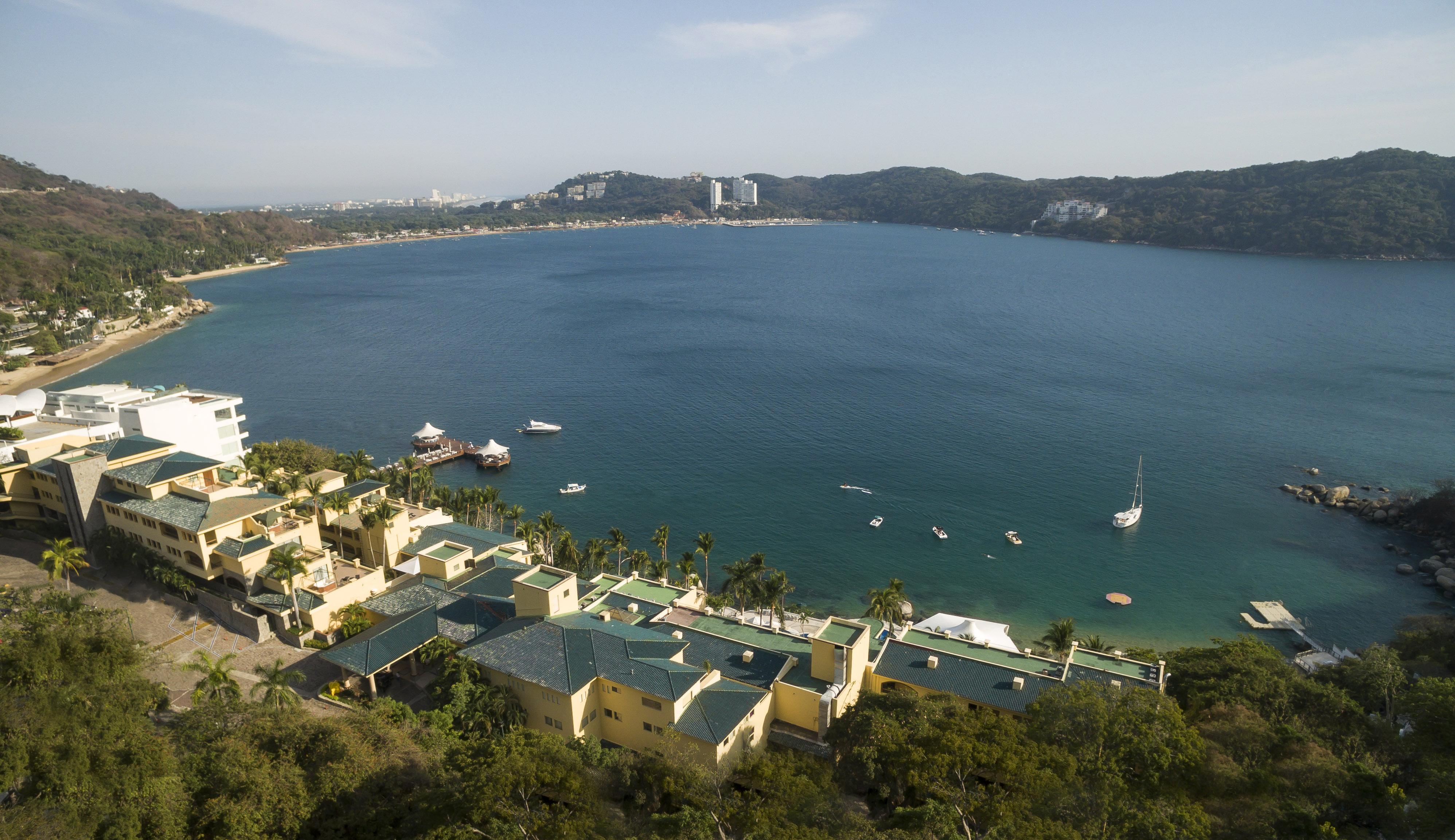Camino Real Acapulco Diamante Hotel Bagian luar foto Phuket viewpoint