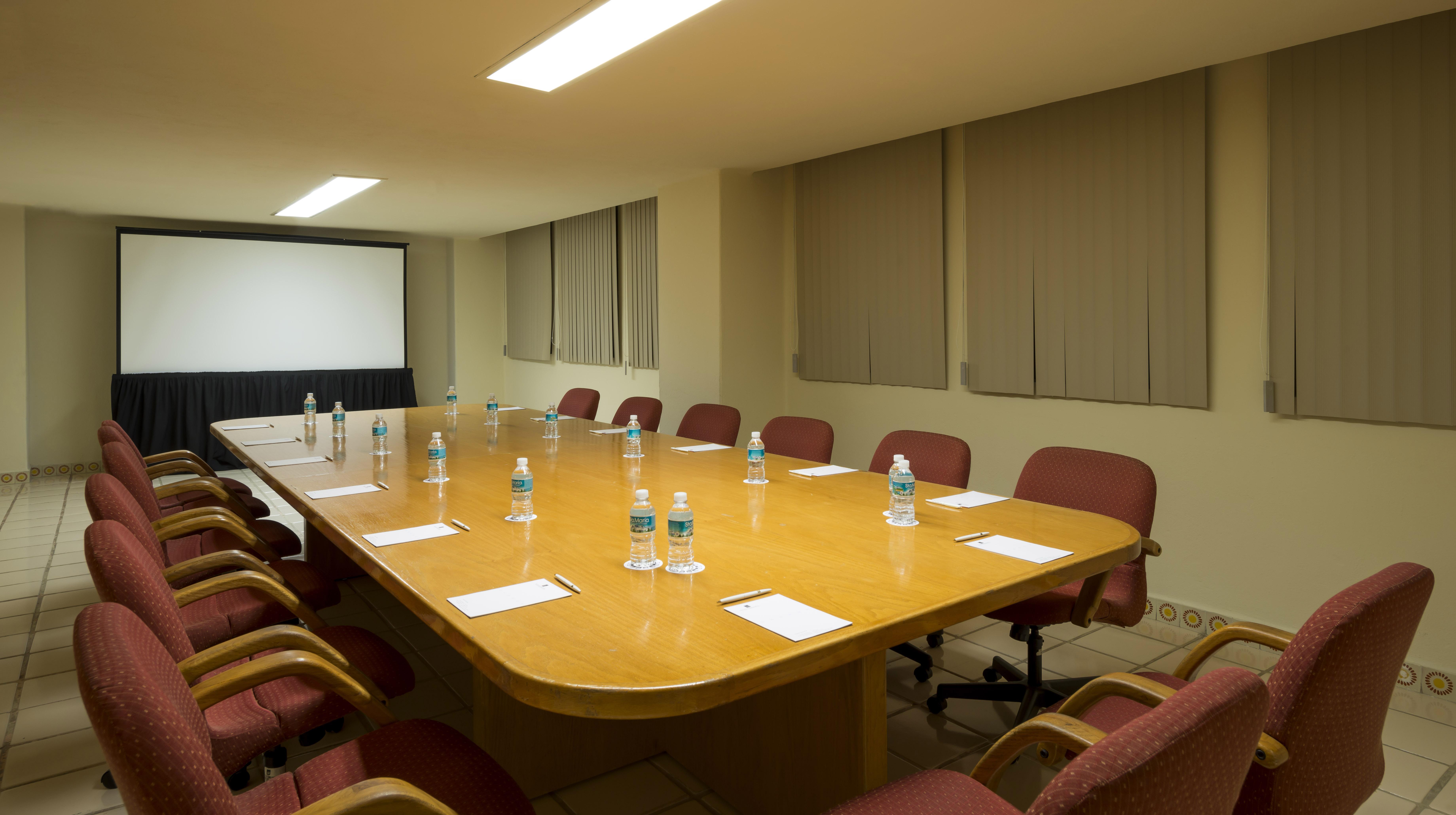Camino Real Acapulco Diamante Hotel Bagian luar foto A typical boardroom