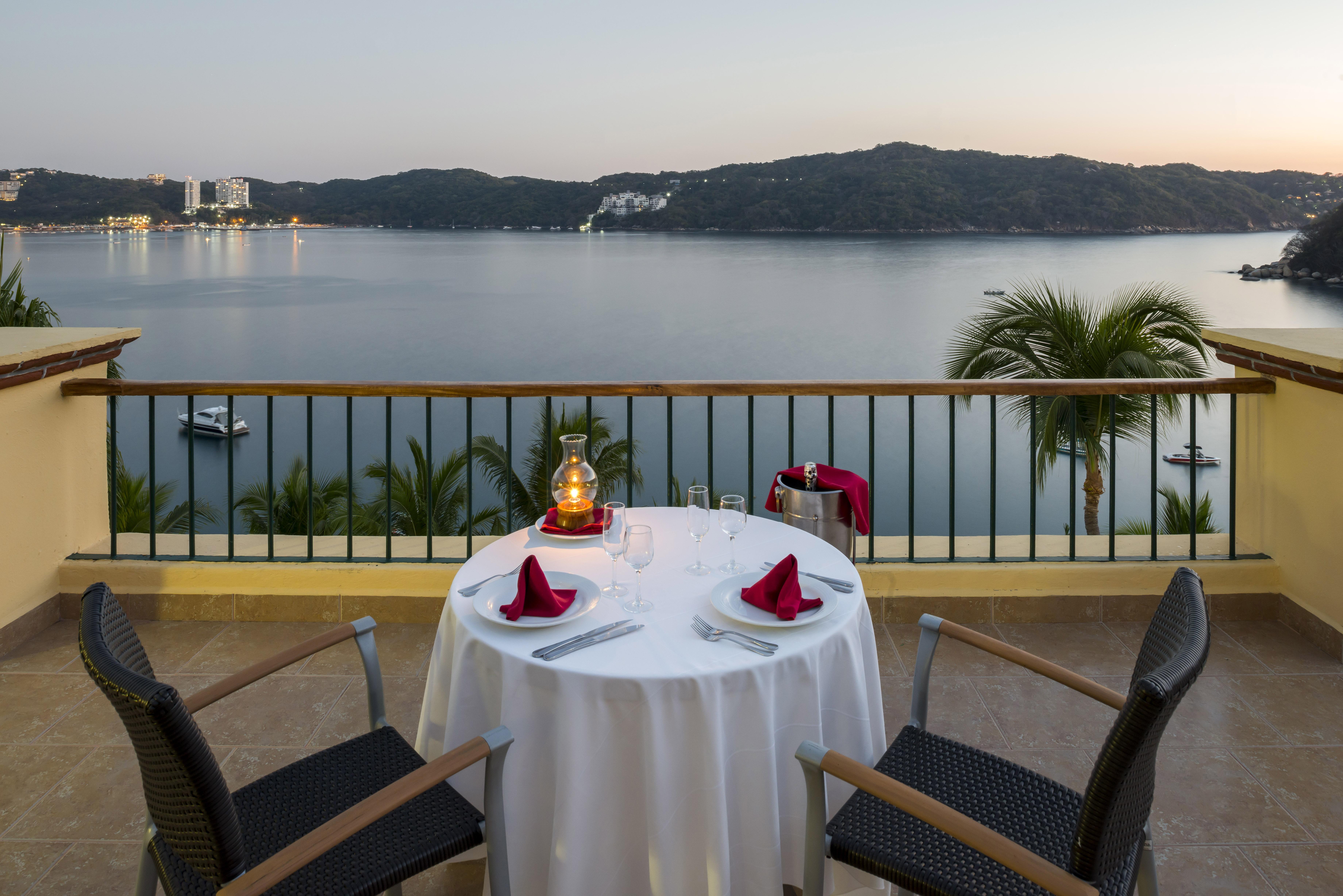 Camino Real Acapulco Diamante Hotel Bagian luar foto View from the hotel