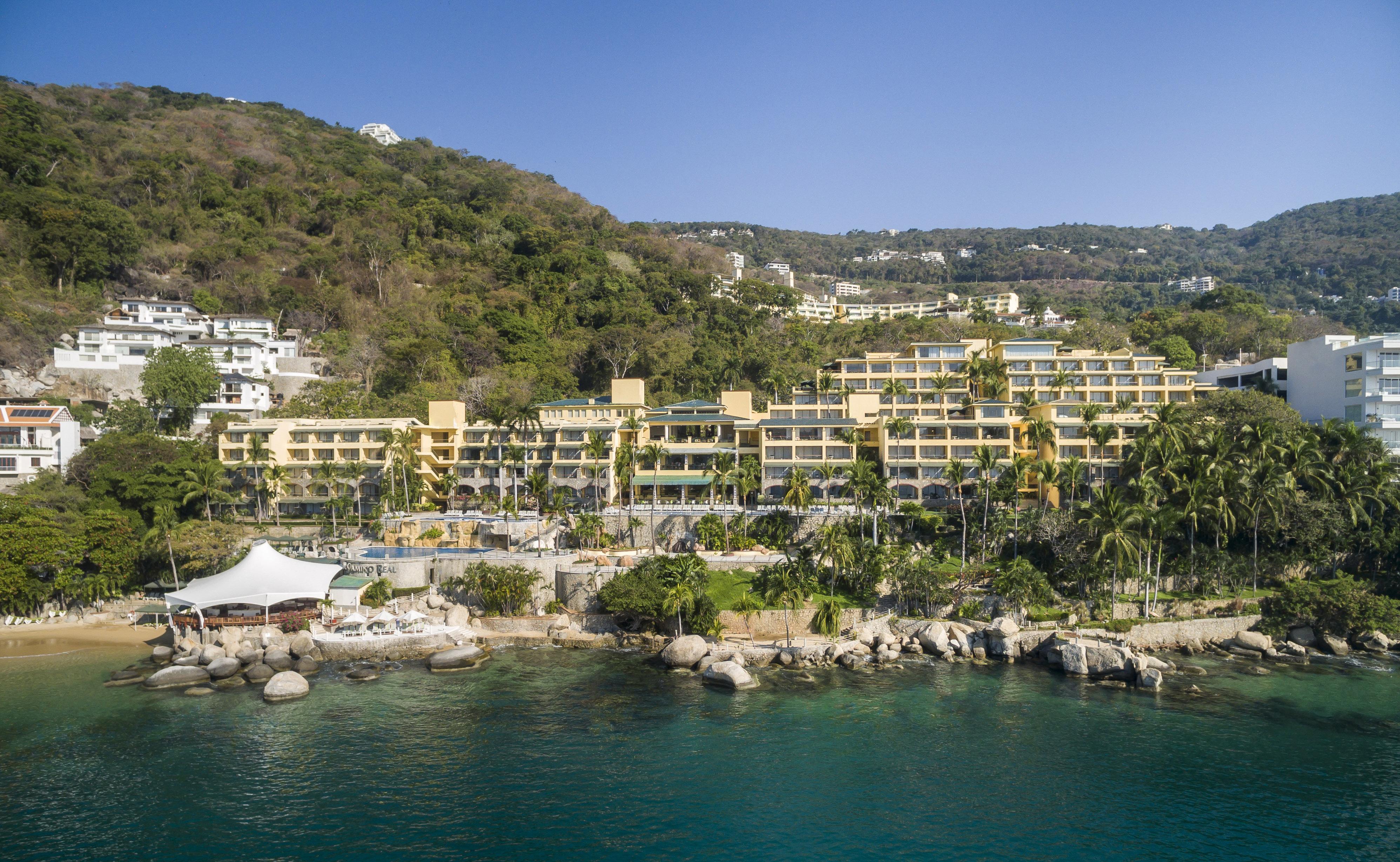 Camino Real Acapulco Diamante Hotel Bagian luar foto The Royal Paradise Hotel and Spa