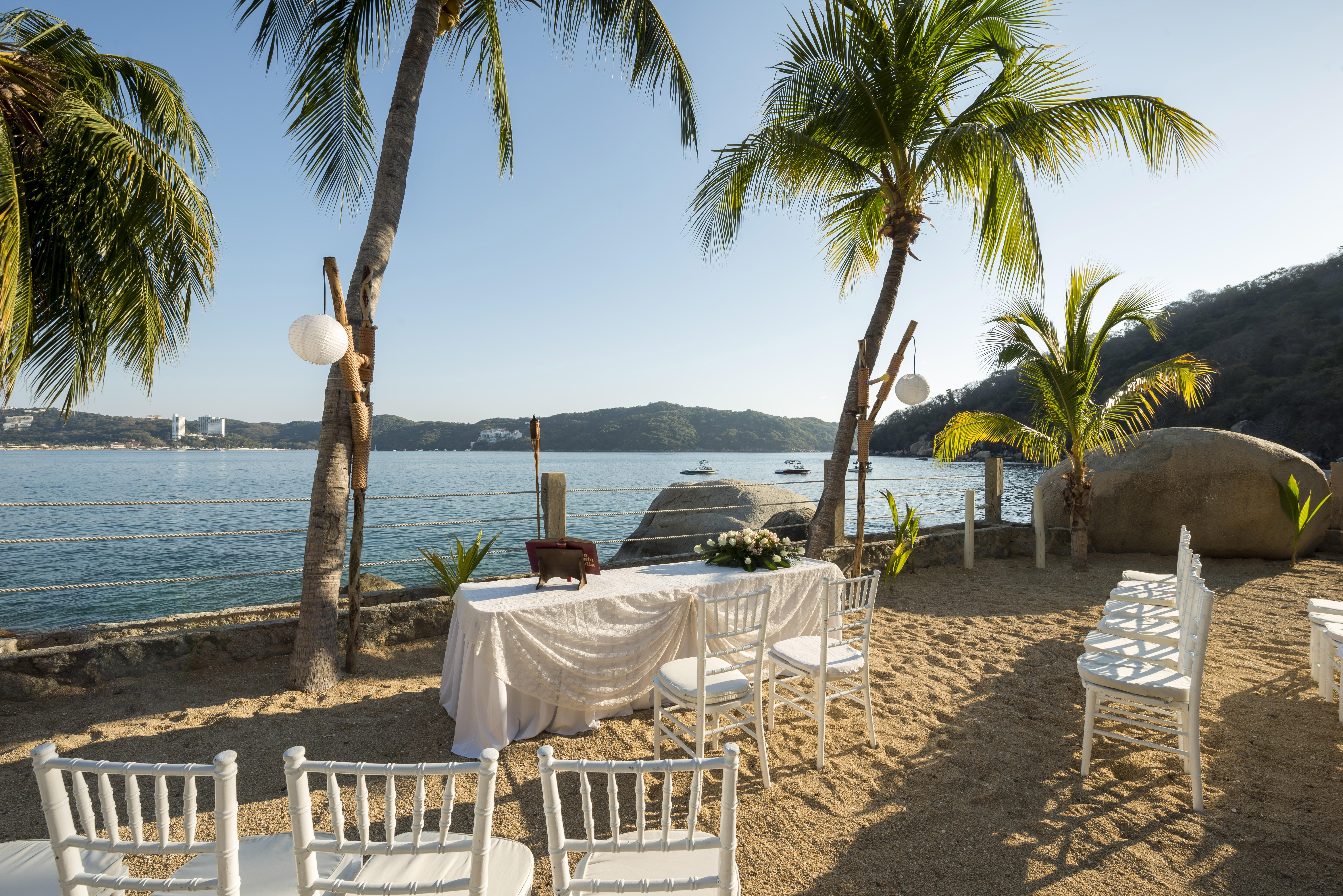 Camino Real Acapulco Diamante Hotel Bagian luar foto Beach at the resort