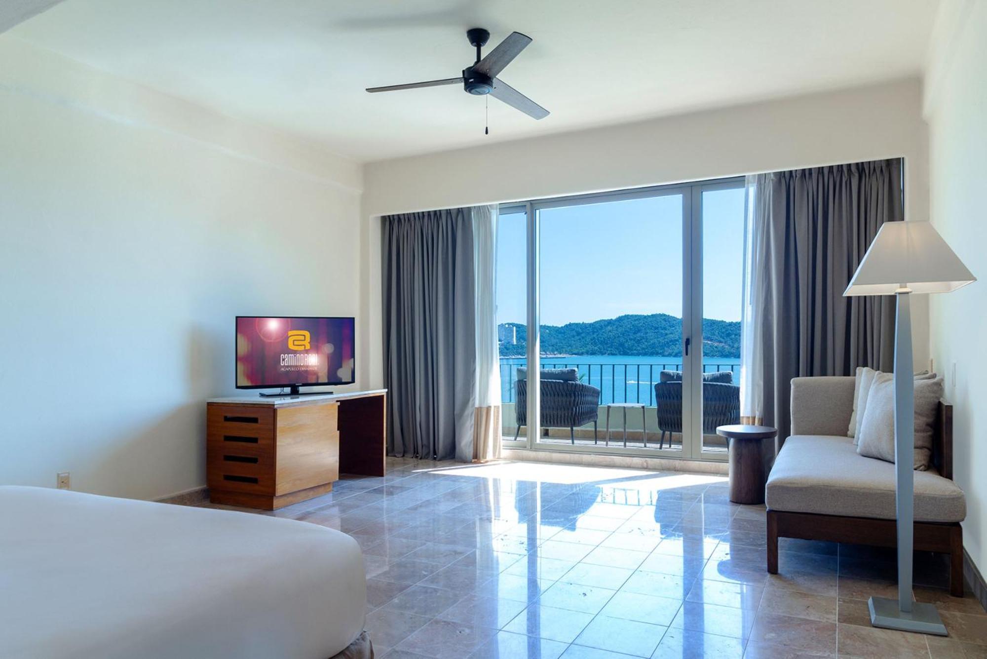Camino Real Acapulco Diamante Hotel Bagian luar foto A room at the hotel