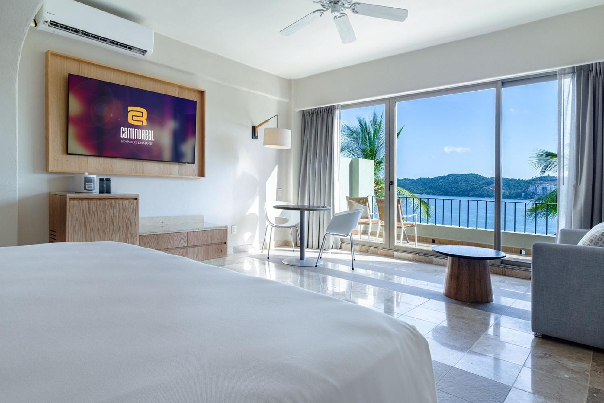 Camino Real Acapulco Diamante Hotel Bagian luar foto Oceanfront Junior Suite